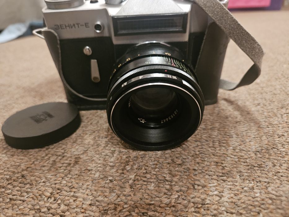 Фотоаппарат зенит-e с объективом helios
