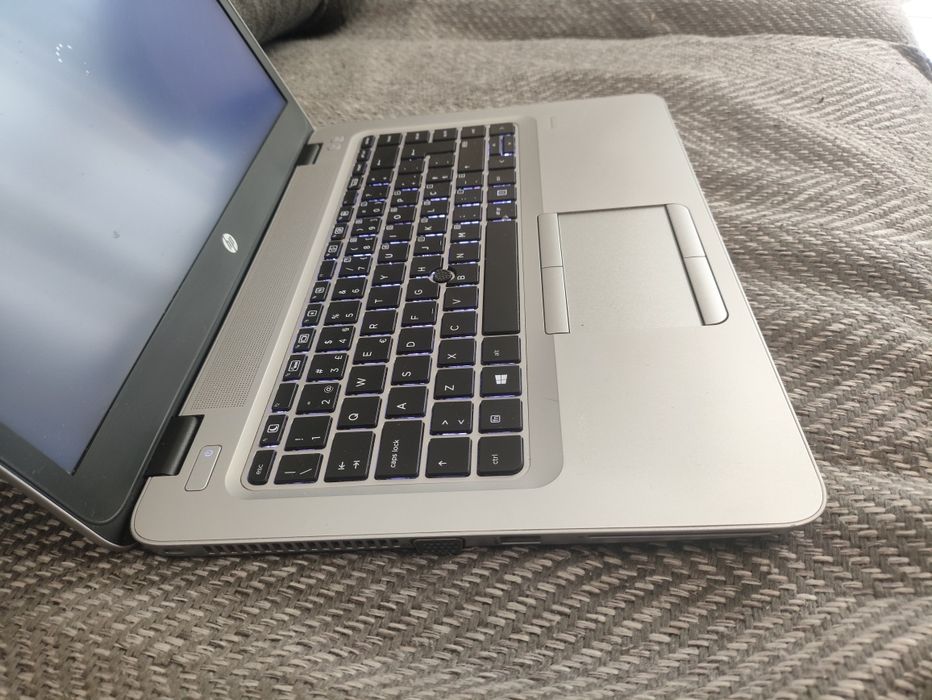 Portátil HP EliteBook 840 G4 | Intel i5 | 8GB RAM | Win 11 Pro
