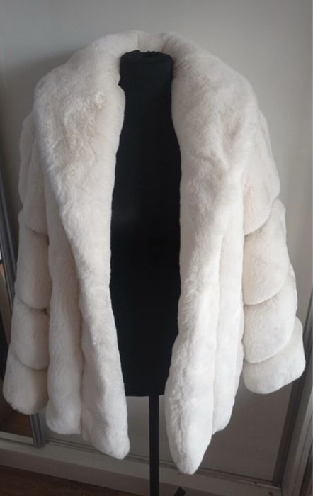 Kremowe futro. River Island. Vintage. Aesthetic. Glamour. Slavic.