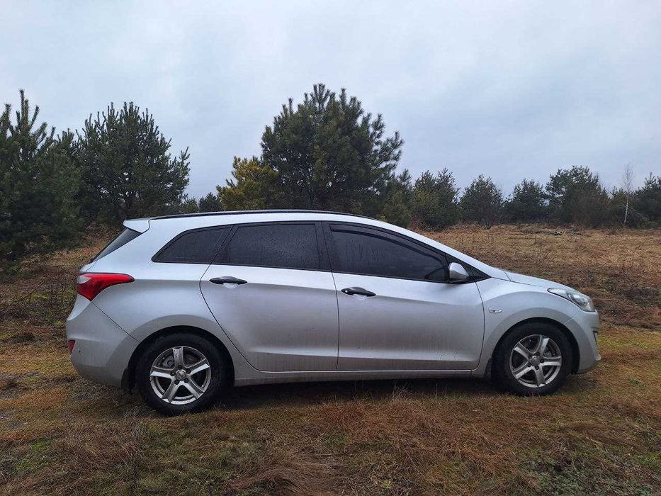 Продам Хюндай І30 2013р 1.4crdi +380966586609Вайбер Телеграм