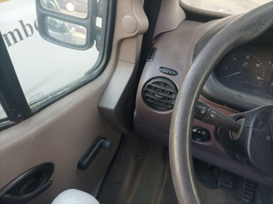Carrinha Opel em bom estado