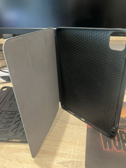 Чохли на ipad pro 11 дюймів 2018 рік