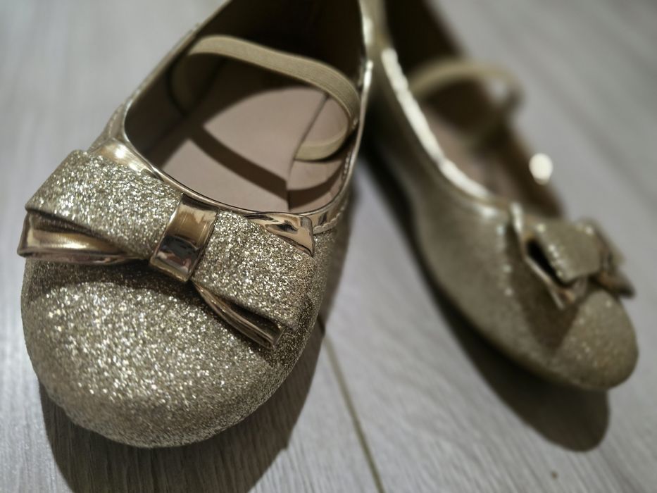 Продам туфельки доя принцеси