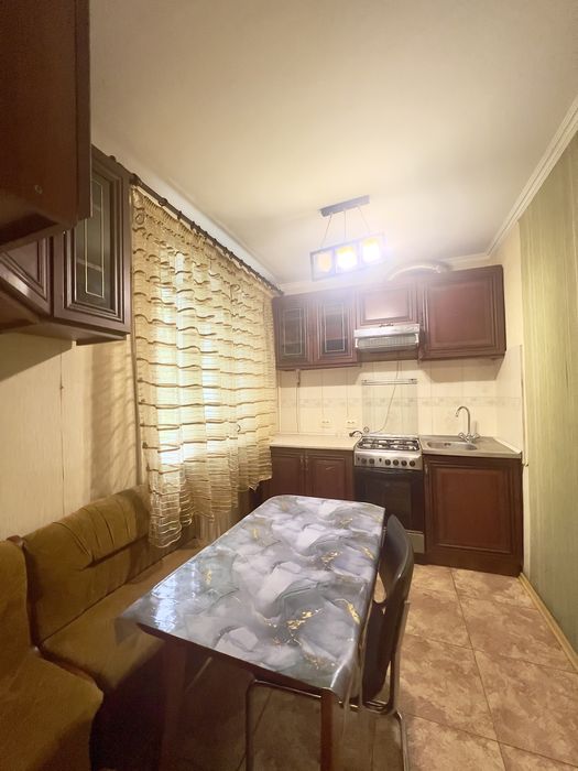 С ремонтом 2-х комнатная Варненская--парк Горького-Черёмушки--ГАЗ/ТЕЦ