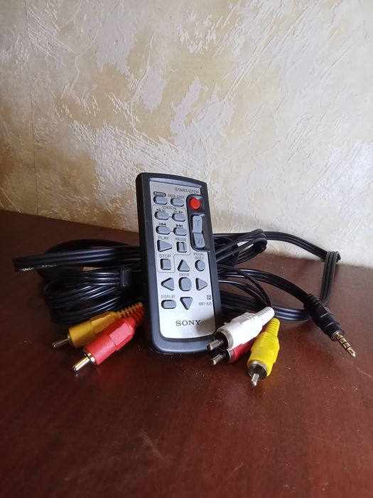 Видеокамера SONY HANDYCAM hybrid25x