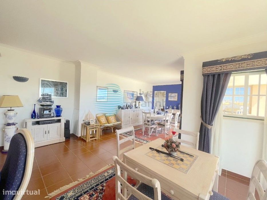 Penthouse 4 assoalhadas com uma área de 232m2, terraço 107m2, Vau, ...