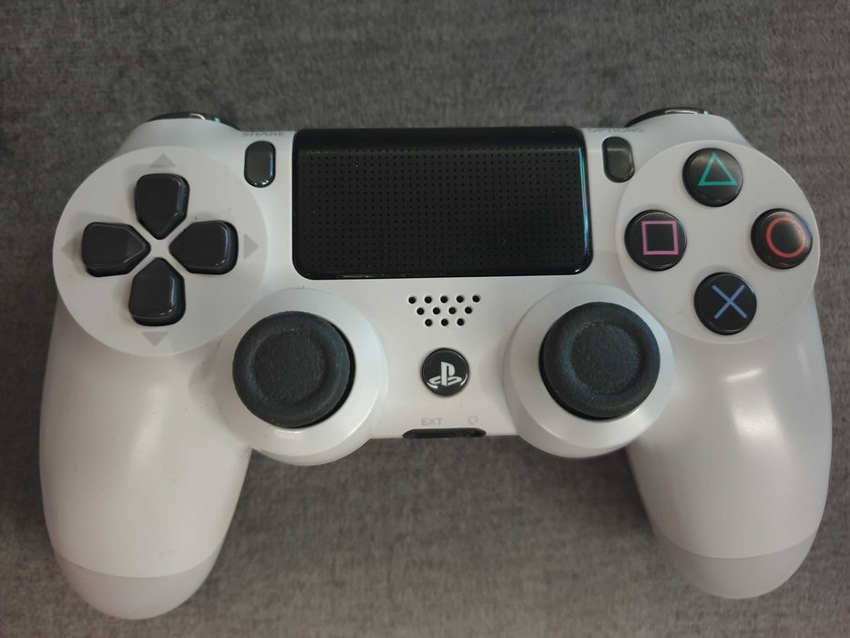 Oryginalny w pelni sprawny pad Sony do PS4