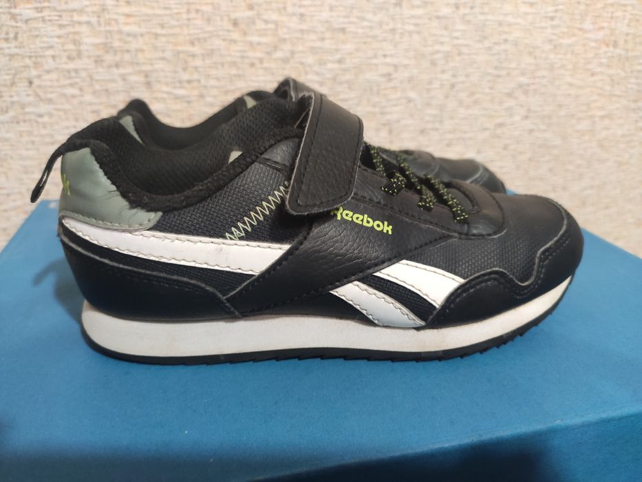 Дитячі кросівки Reebok US 1.5 євро 32