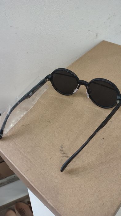 Okulary przeciwsłoneczne adidas