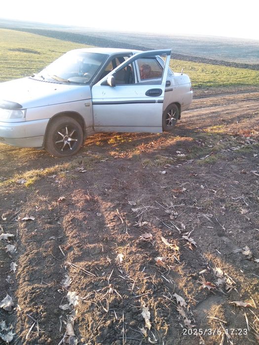 Продам ваз 2110 у доброму стані