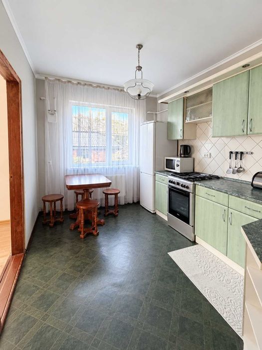 Продам будинок 150 м² із ділянкою 10 соток, Ромни, Процівка