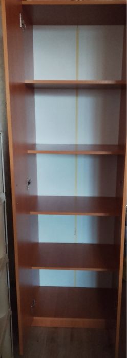 Продам шкаф в гарному стані