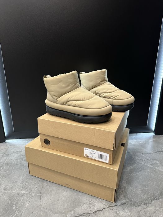 Оригінальні жіночі дутики UGG Classic 37 р