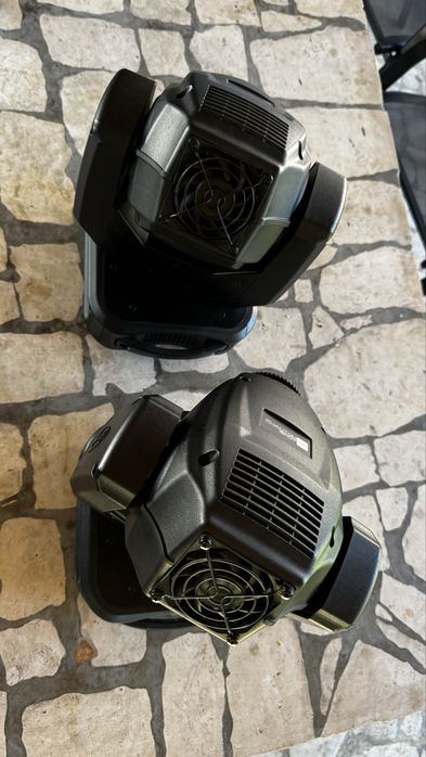 Showtec Phantom 65 głowice ruchome