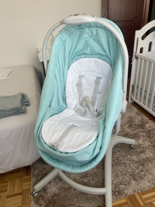 Berço Baby Hug 4 em 1