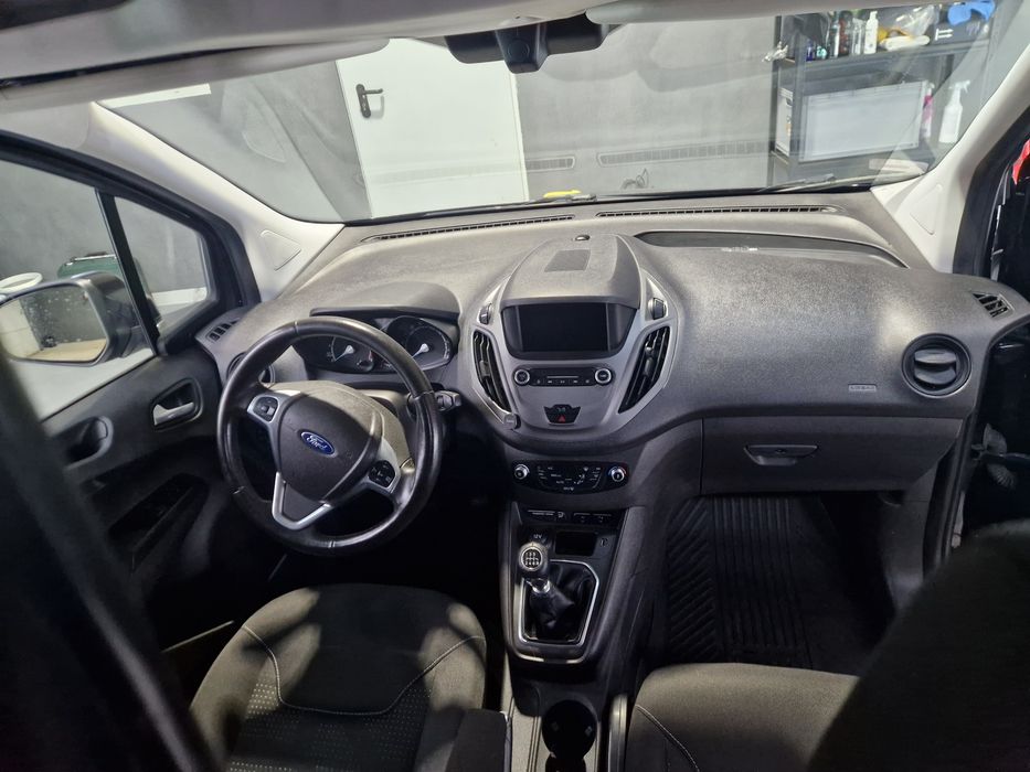 Ford Transit Courier 2021 | 1.5 TDCi 75 KM | Przebieg 77 tys. km | Po dużym serwisie (Rozrząd, Hamulce) | Salon PL