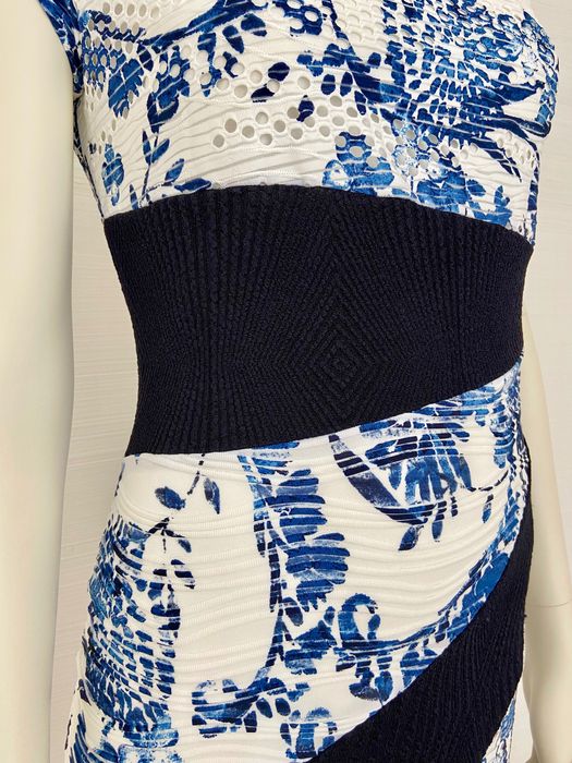 Vestido Desigual Novo