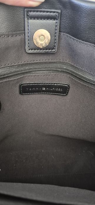Продам  сумку Tommy
