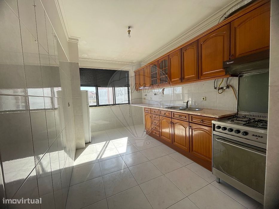 Apartamento T2 para arrendamento