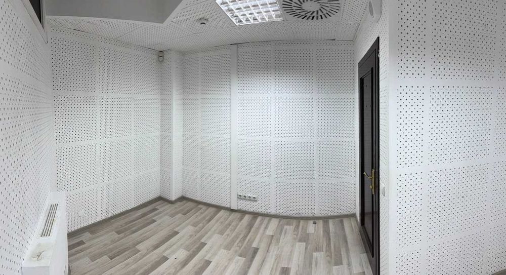 Оренда офісу 13 м², та Оренда робочих місць майстра манікюру