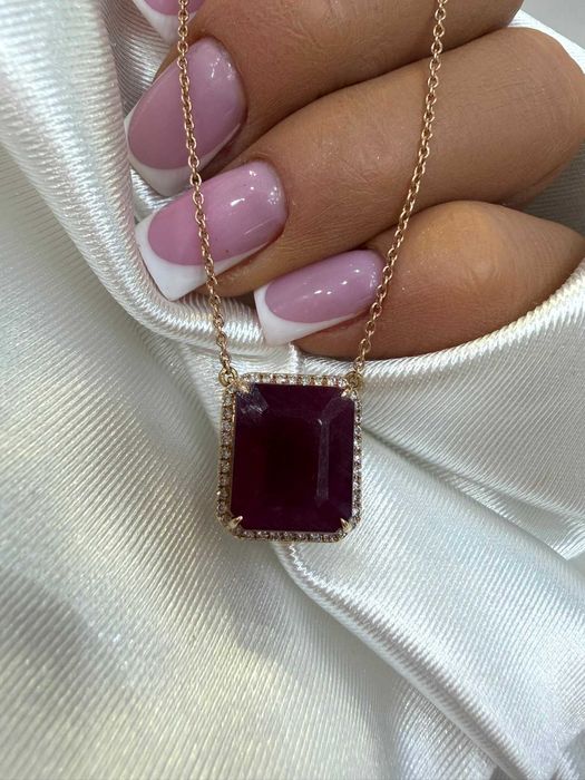 Naszyjnik wisiorek naturalny rubin 7.92 CT diamenty certyfikat IGI
