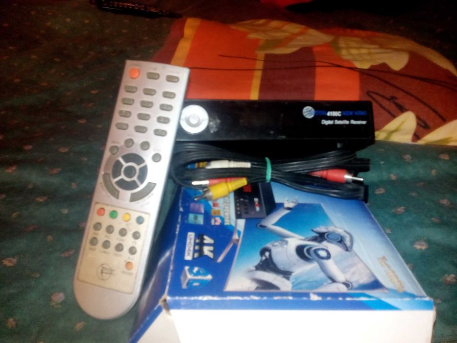 Супутниковий ресівер