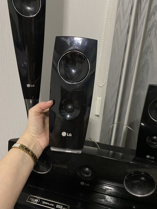 Домашній кінотеатр LG
