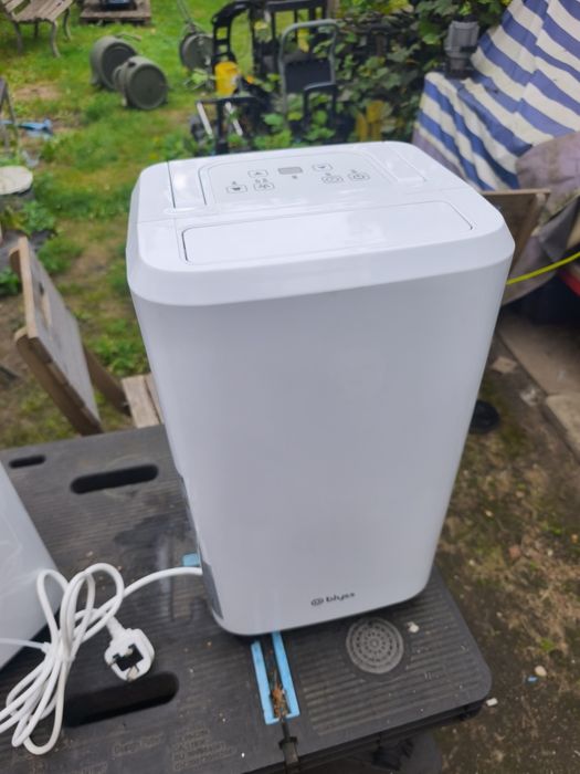 Osuszacz powietrza domowy GoodHome 12 l/24 h 24m2 300W