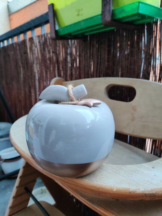 Porcelanowe jabłko ozdoba