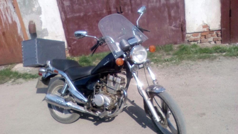 Продам мотоцикл, хороший, зручний чопер