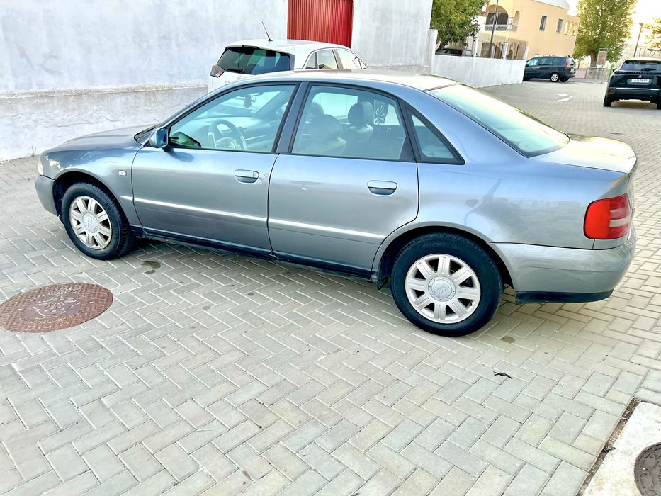Audi A4 1.9tdi 115 CV — photo 3