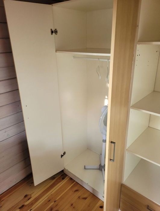 Szafa Jysk na ubrania duża szafa