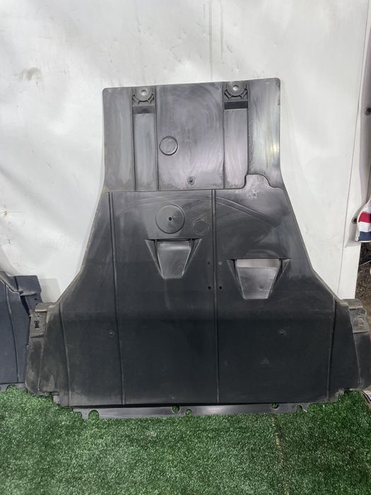 Захист двигуна Renault Megan 3 Scenic Рено Меган сценік картера новий