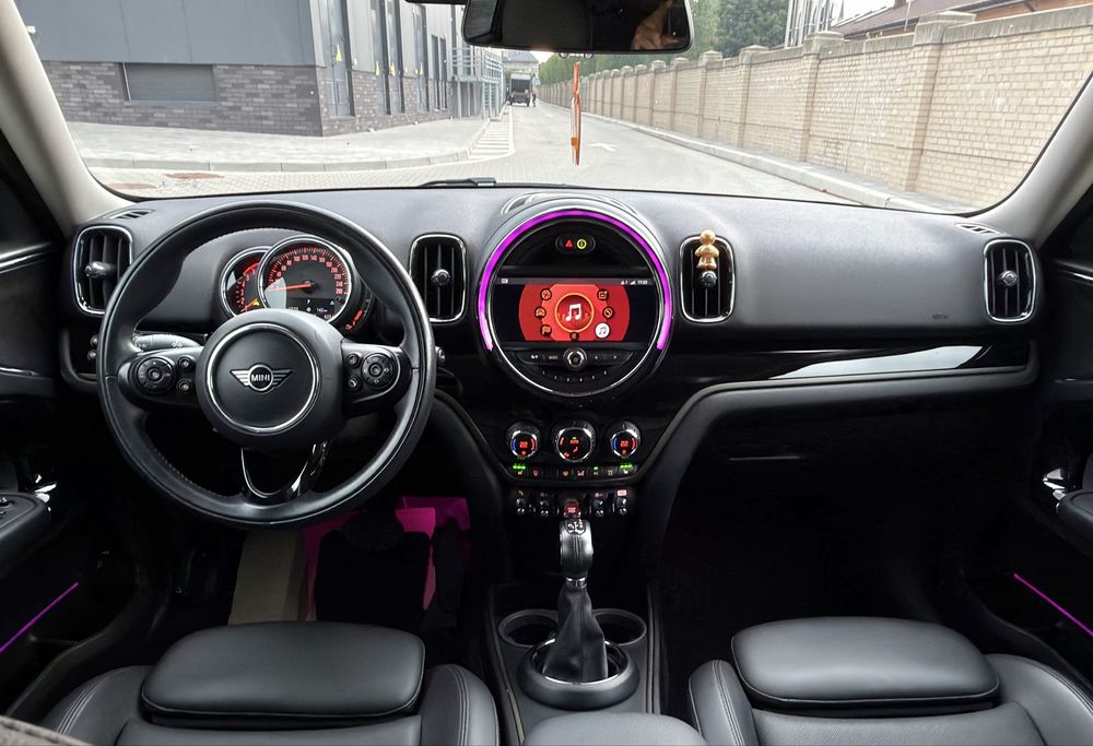 Продам MINI Countryman  Cooper D