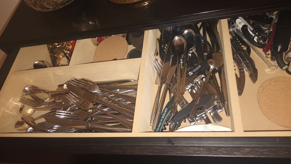 Aparador sala madeira wengué