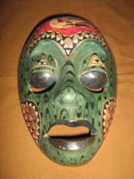 Máscaras tribais de madeira feita à mão da Malásia Malaca (5 mascaras)
