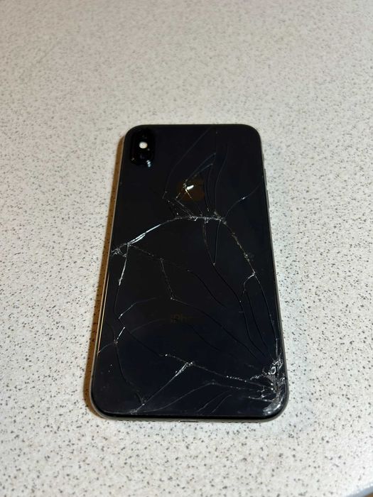 Sprzedam iPhone X, uszkodzony