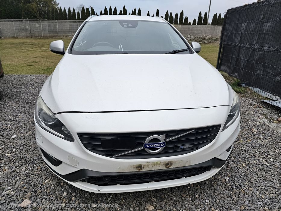 Klapa tylna Volvo  V60 2.4 d6 plug in hybrid I inne części 707-46