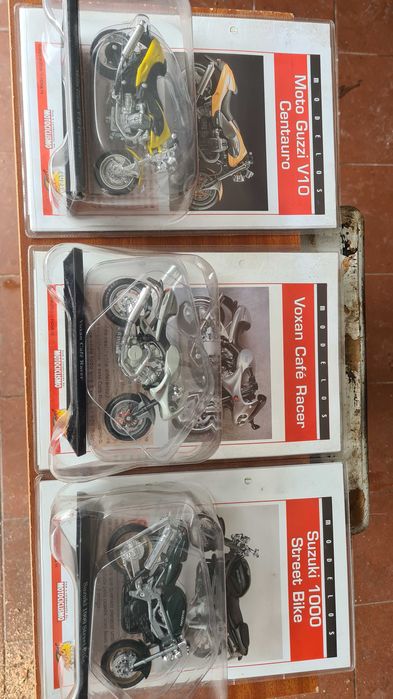 Coleção 22 miniaturas motos ainda seladas