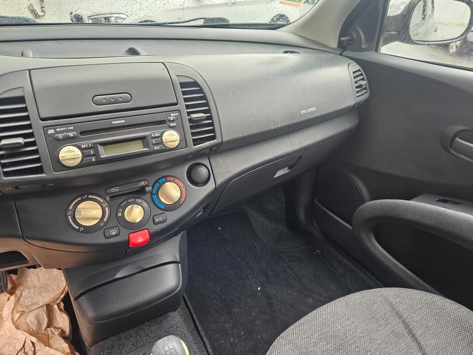 NISSAN Micra Ar Condicionado
