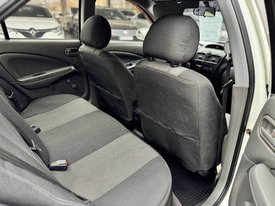 Nissan Almera 2010