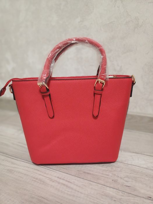 Сумка  червона.Подвійна