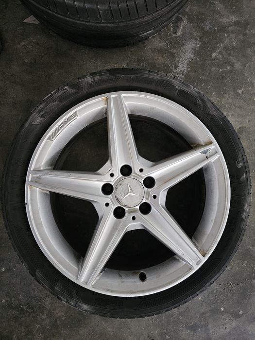 Jantes Mercedes AMG 18" com pneus