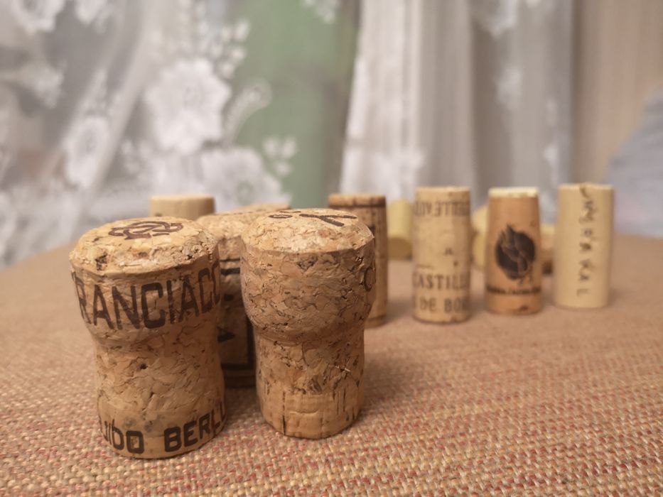 Пробки винные(корк/силикон/тумба игр) Велика кількість