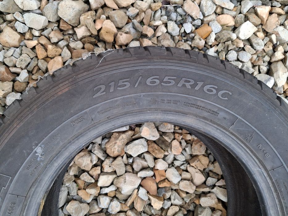 Opony zimowe wzmacniane 215/65 R16C