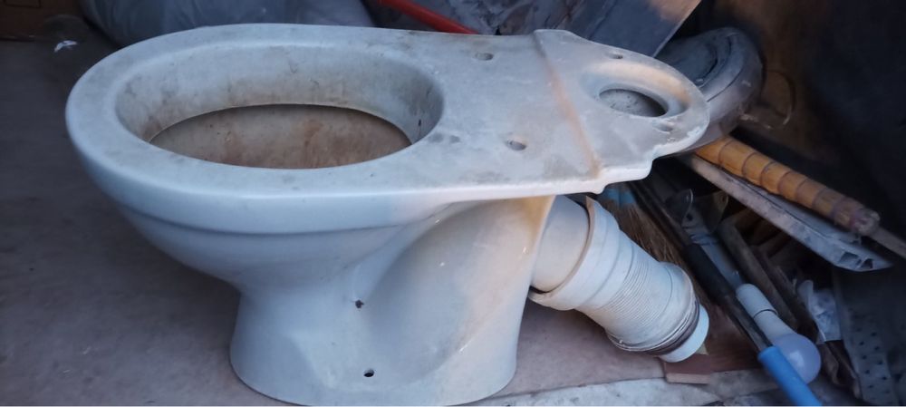 Унитаз будівельний.