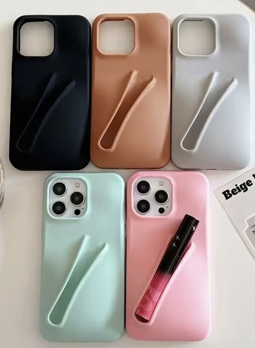 Чехол Iphone 14pro max с помадой