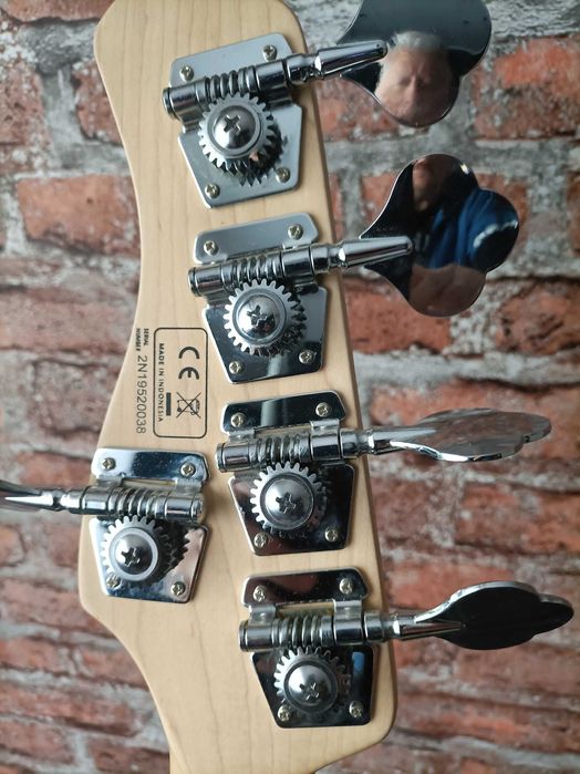 Gitara basowa Marcus Miller Sire 3 mało używana zamiana spraedaż