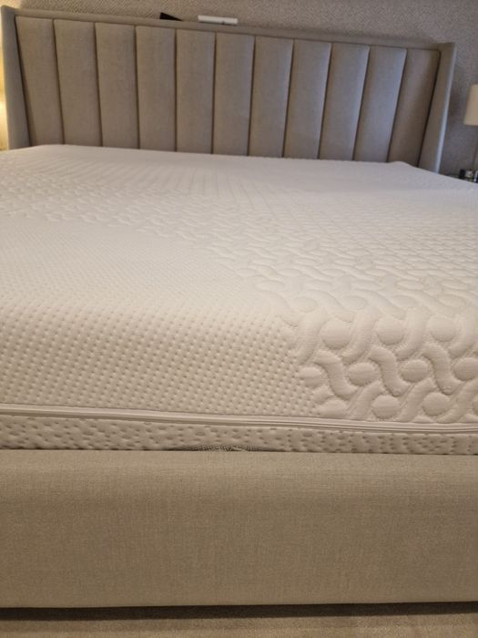 Cama super King Size c estrado + colchão vicoelástico