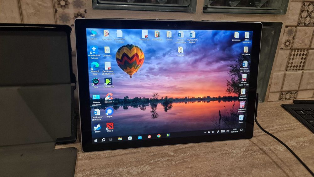 Продам планшет Microsoft surface 4 pro